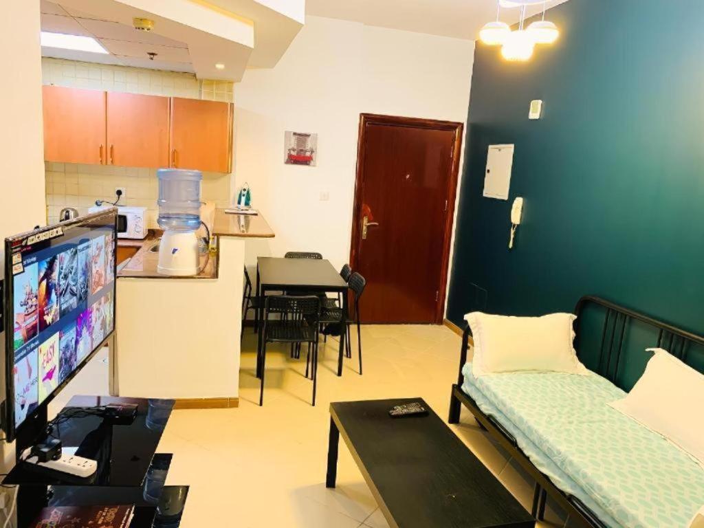 דובאי Royal Marina Inn מראה חיצוני תמונה